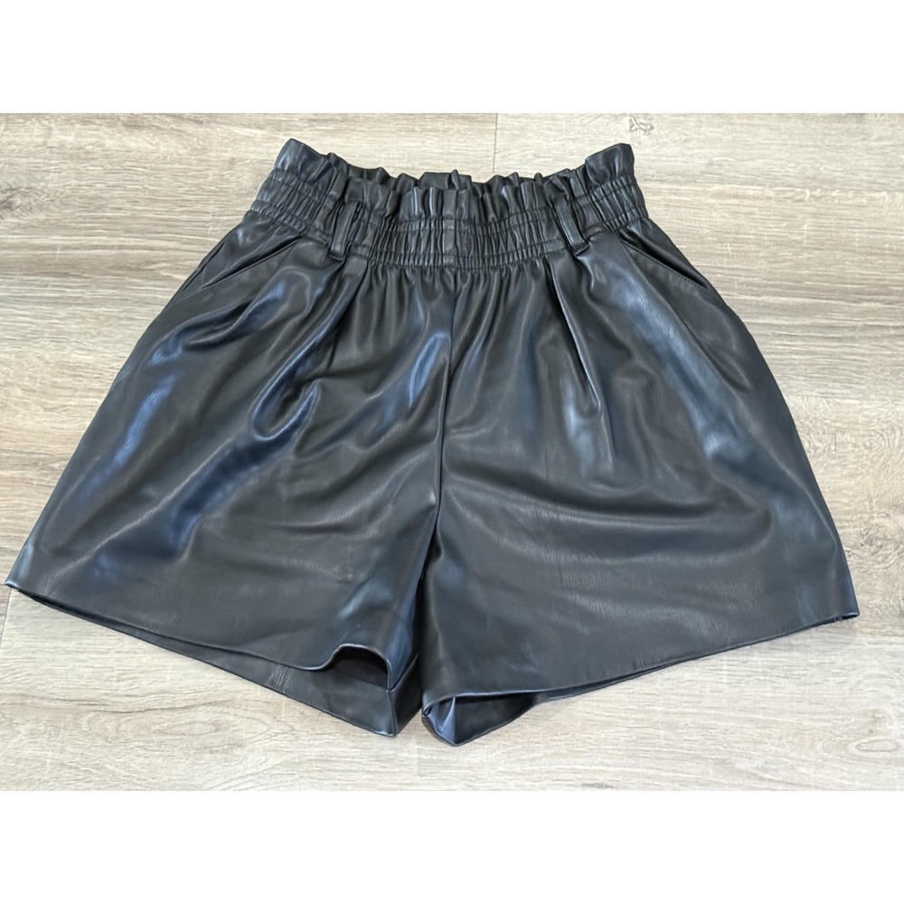 Zara Womens Black Faux Leather Paperbag Waist Shorts High Rise XS Pockets